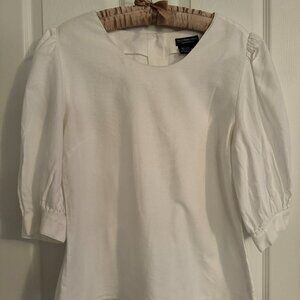 J. Peterman White Cotton Scoopneck Top w Buttoned Back & Cuffed Elbow Sleeves 14